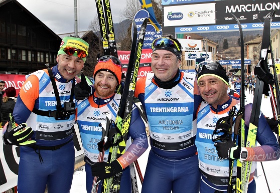 La Marcialonga è stata un test per Milano-Cortina 2026. Nella foto  i campioni olimpici Zorzi, Chechi, Rossi e Bettini all'arrivo della Marcialonga 2019. 