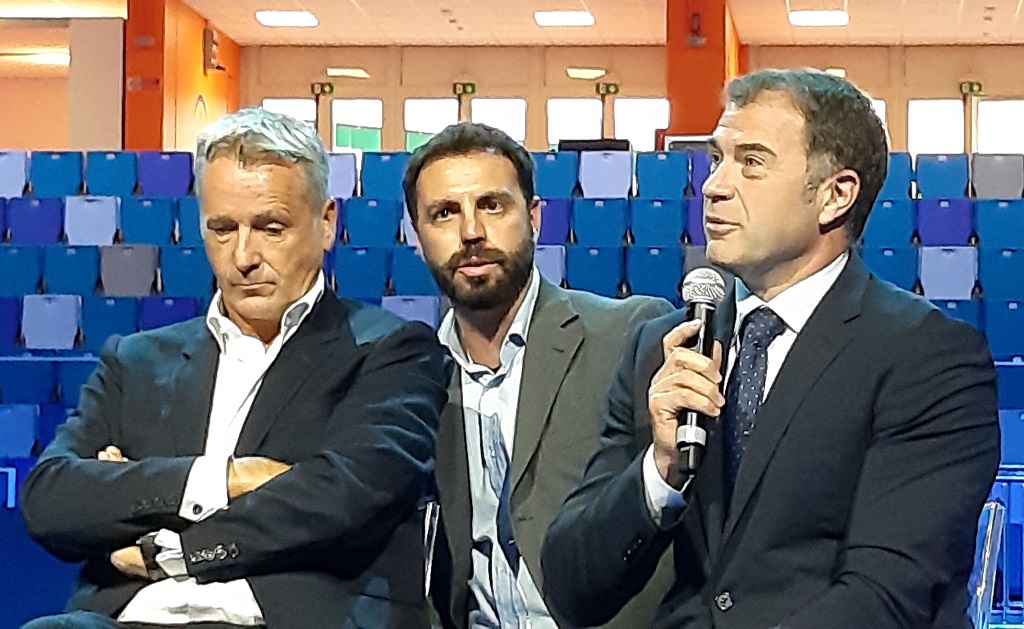 Un momento dell'intervento del sottosegretario alla Presidenza della Regione Lombardia con delega ai Grandi eventi sportivi, Antonio Rossi. Di fianco a lui il Ceo di ATP, Chris Kermode.