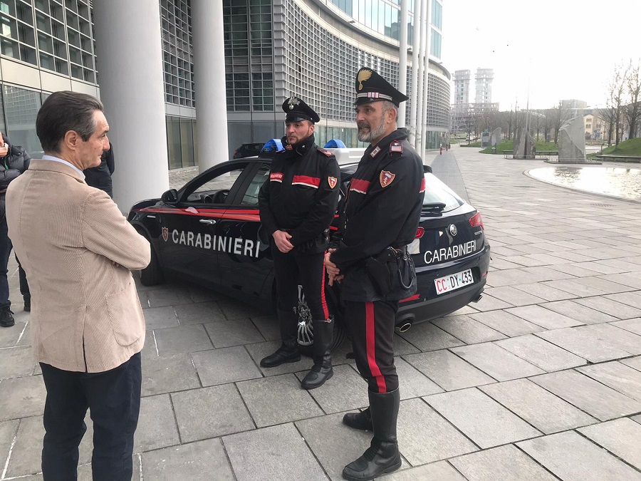 Fontana ai Carabinieri