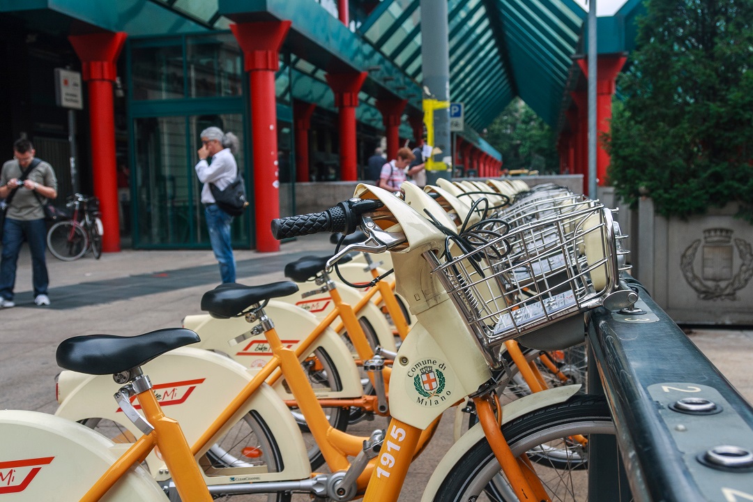 coronavirus bike sharing milano