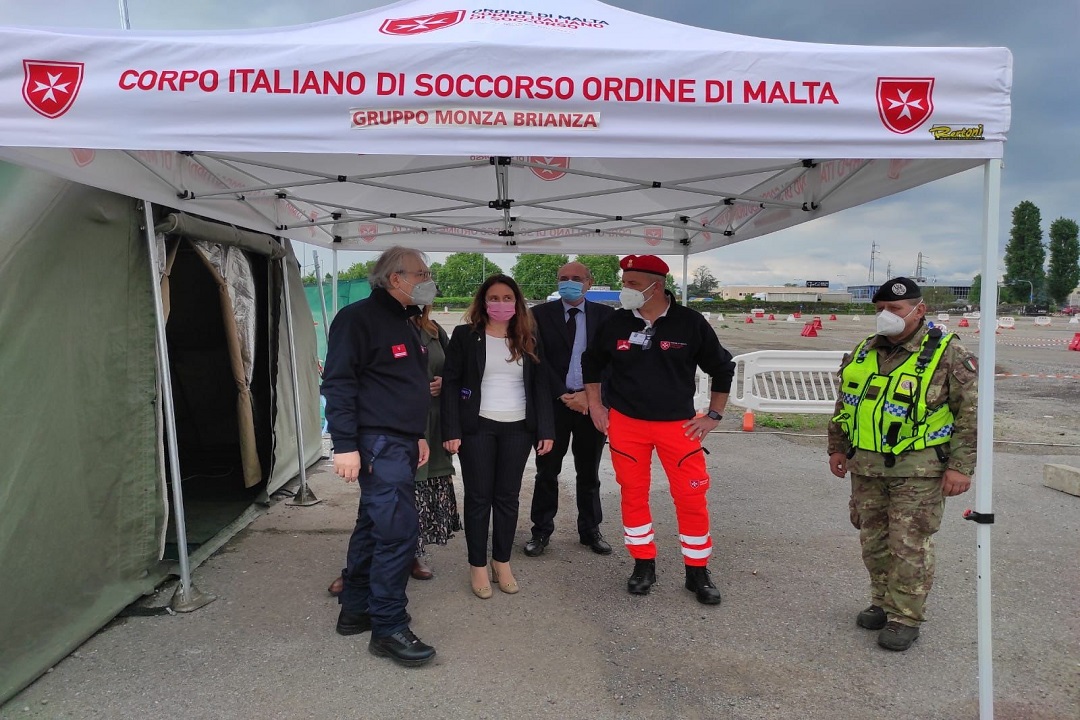 vaccinazioni drive through monza