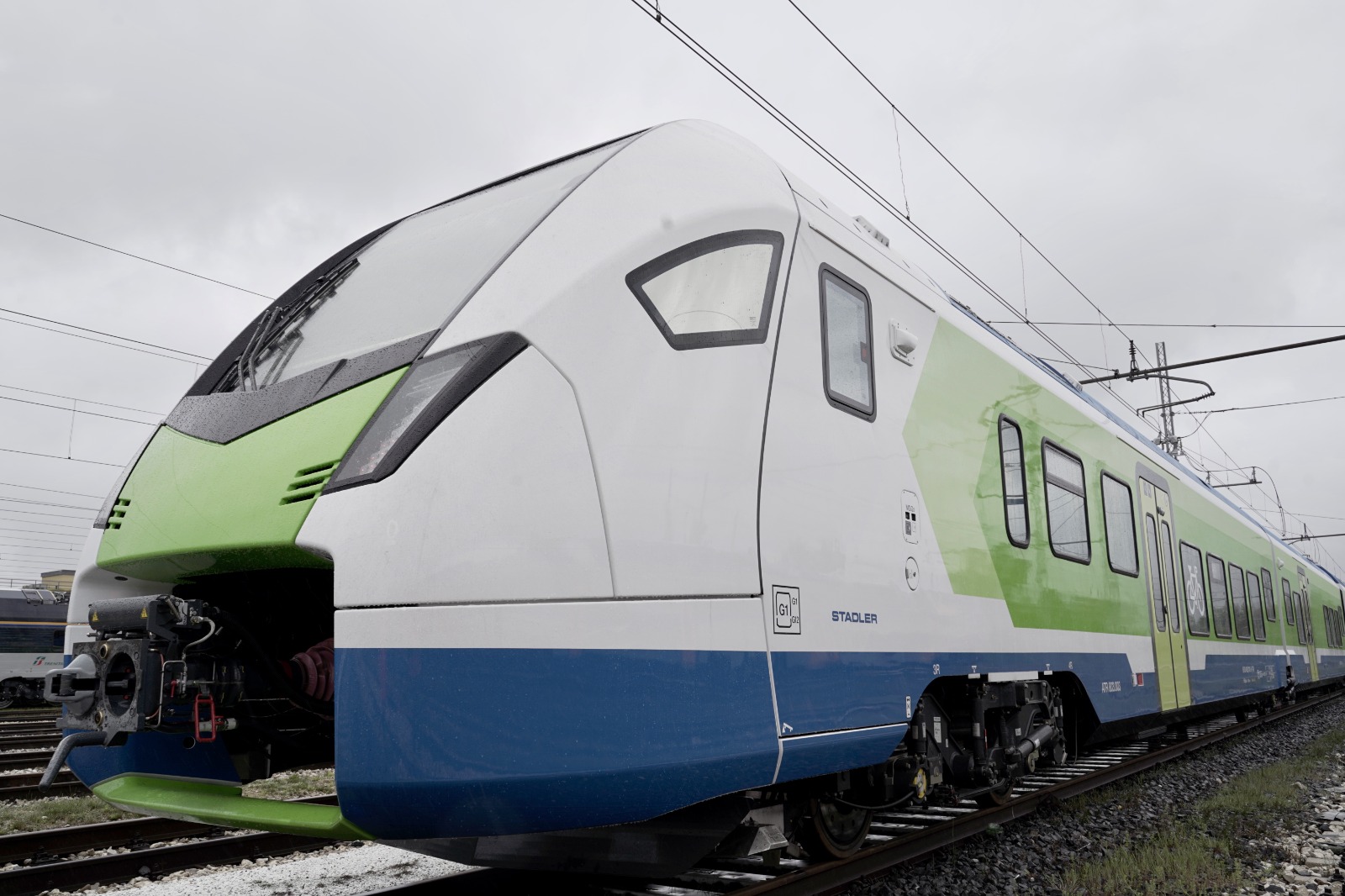 treno ibrido diesel elettrico