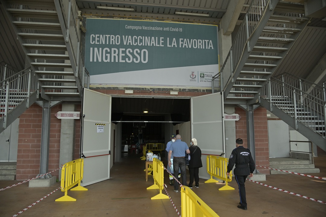 hub vaccinale mantova