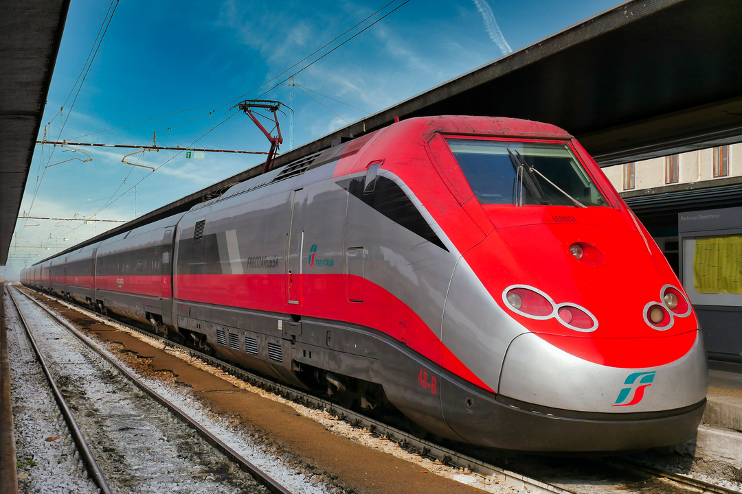 Contributi fino a 90 euro al mese per i pendolari AV della Milano-Brescia