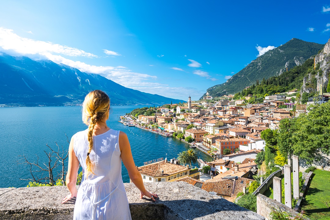 lombardia turisti tedeschi