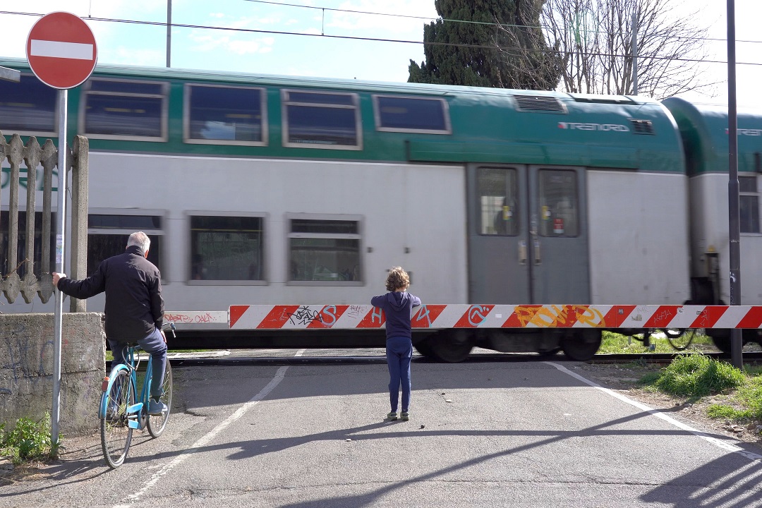 tirano passaggi a livello