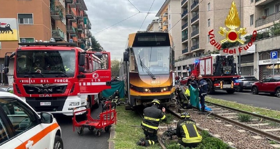 ragazzo ucciso tram