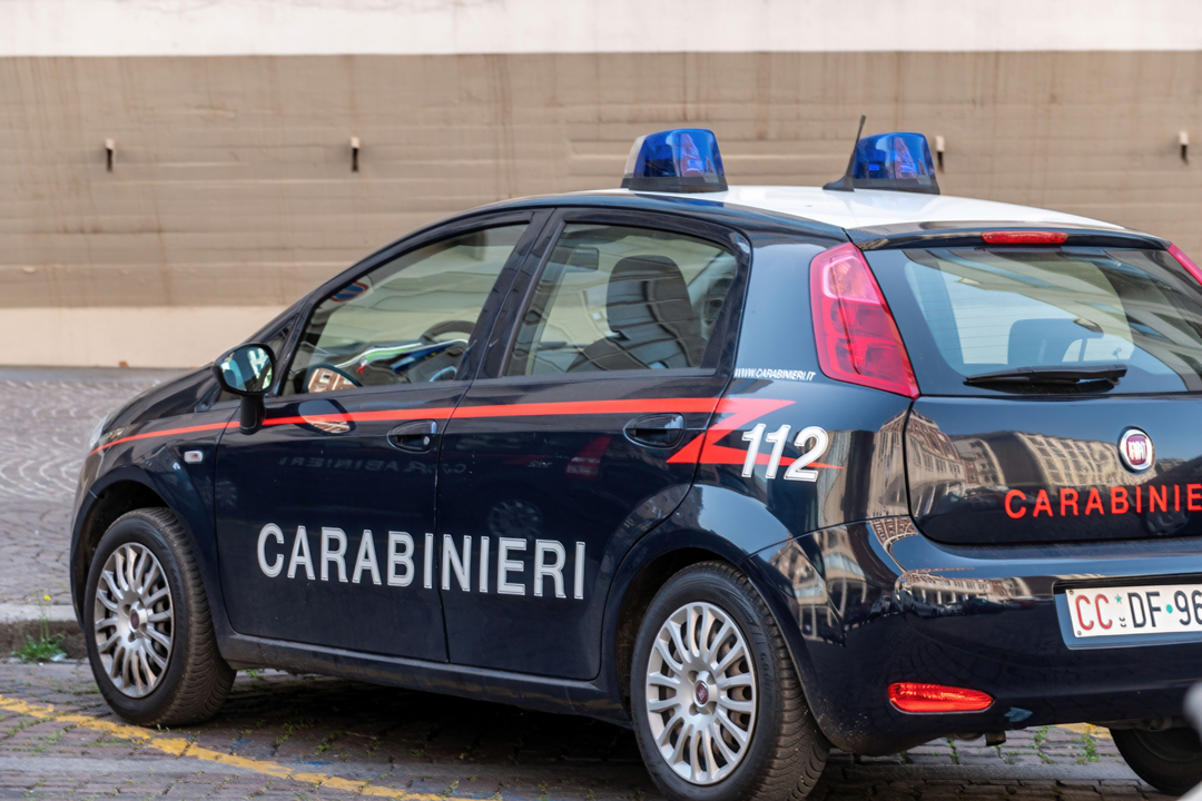 caserma carabinieri caravaggio 1 milione