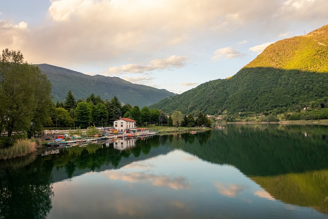 alghe lago endine