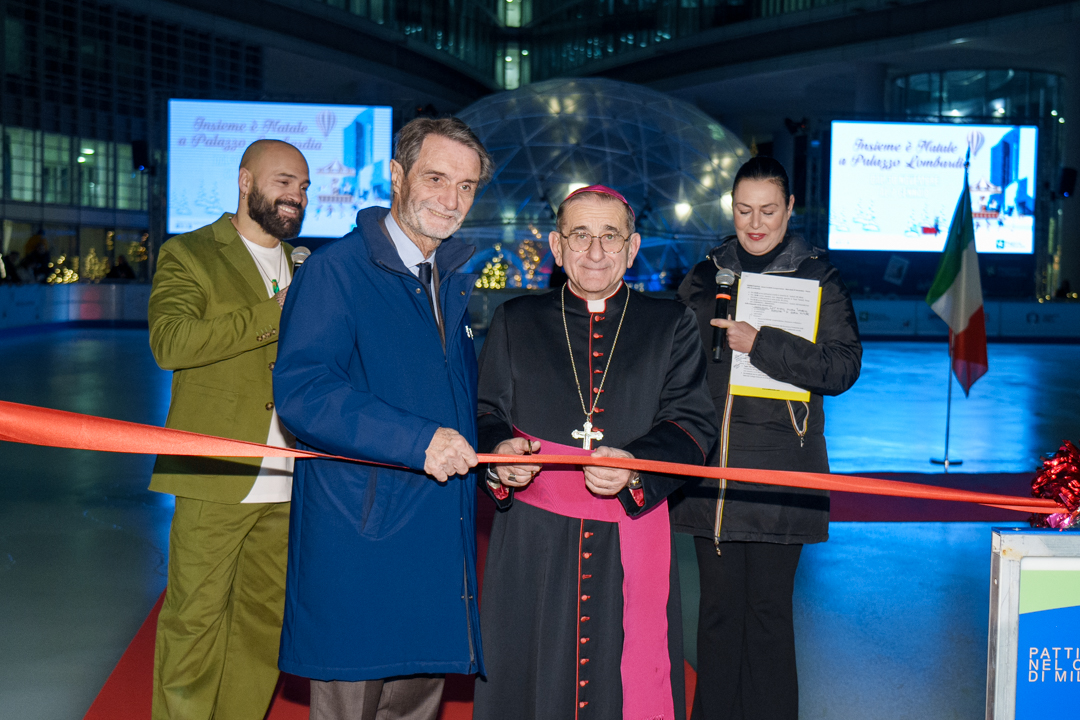 Insieme è natale a palazzo lombardia