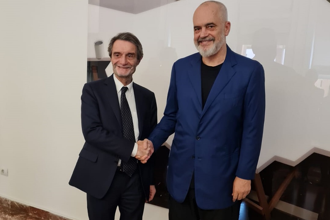 Fontana Albania Edi Rama