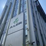 La foto mostra la sede di Aler coinvolta nel protocollo siglato per rimuovere auto abbandonate nei pressi dei quartieri popolari della città