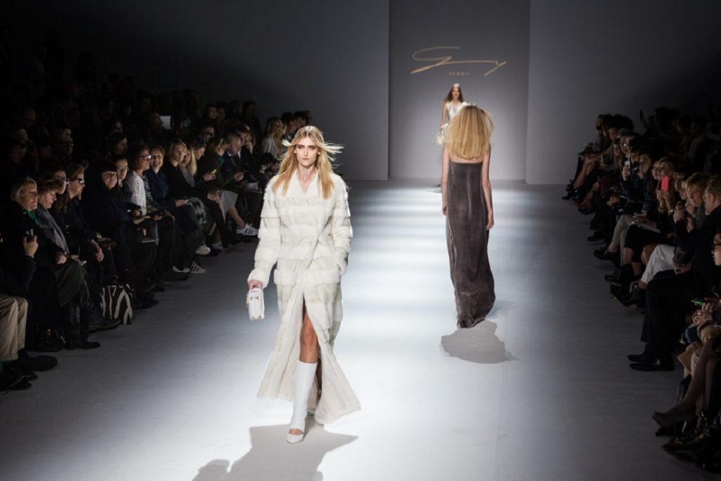 donna milano fashion week 2025 2026
