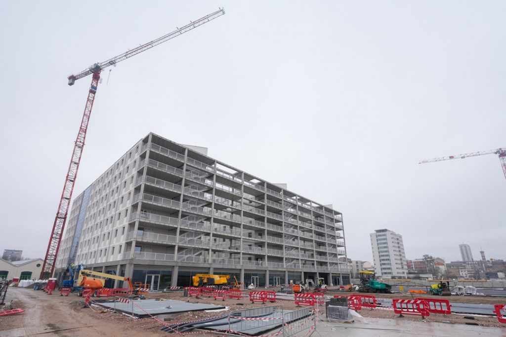 Il cantiere del villaggio olimpico di Milano Cortina 2026, nel capoluogo milanese