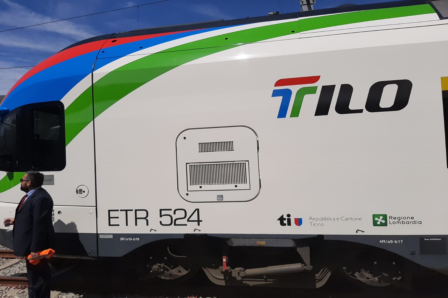 treni lombardia svizzera