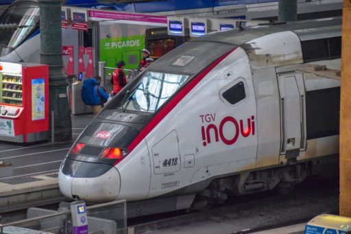 Uno dei treni che collegherà Milano-Parigi: il collegamento è stato presentato dall'assessore di Regione Lombardia ai Trasporti e Mobilità sostenibile, Franco Lucente in conferenza stampa