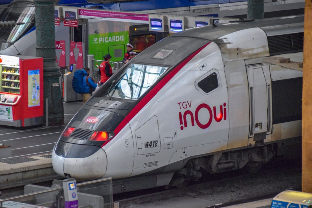 Uno dei treni che collegherà Milano-Parigi: il collegamento è stato presentato dall'assessore di Regione Lombardia ai Trasporti e Mobilità sostenibile, Franco Lucente in conferenza stampa