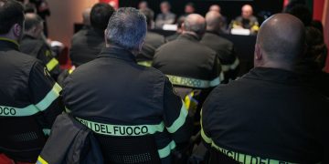 In foto dei Vigili del Fuoco: Regione Lombardia sostiene interventi di manutenzione per gli immobili in provincia di Bergamo e Monza