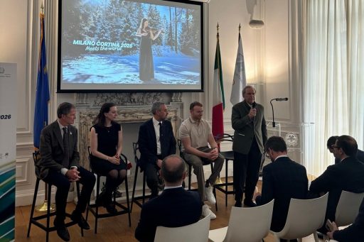 La foto ritrae un momento del Roadshow a New York con ospiti e atleti invitati 