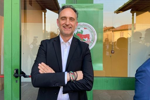 L’assessore regionale Alessandro Beduschi, è intervenuto in difesa della carne lombarda al convegno di Rovato