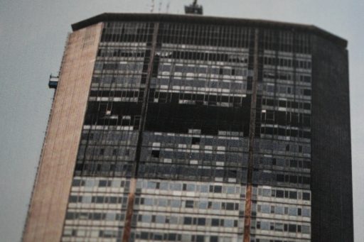 Palazzo Pirelli dopo l'incidente aereo