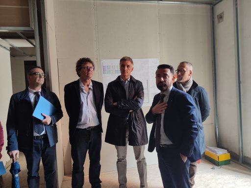 Franco visita cooperativa Lecco, per finanziamento alloggi a persone con fragilità