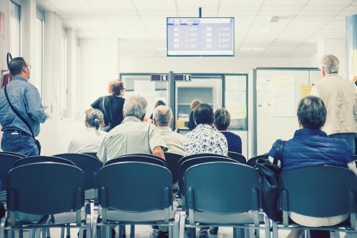 Cittadini in lista di attesa, per loro Regione Lombardia ha usato, e integrato, tutti i fondi statali