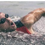Sport Abbracciamoli tour 2025, nuotatore professionista in mare