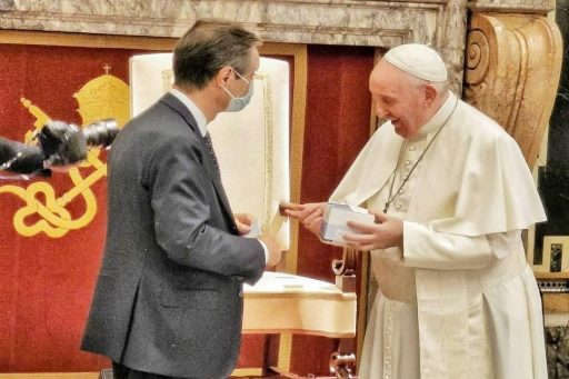 Papa Francesco, in udienza, esprime al presidente Fontana e alla Lombardia il suo grazie per l'impegno contro il Covid