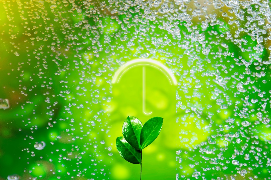 Immagine simbolica di difesa dell'agricoltura dai danni climatici di cui hanno parlato all'assemblea 2025 di Condifesa a Brescia gli assessori Beduschi e Maione