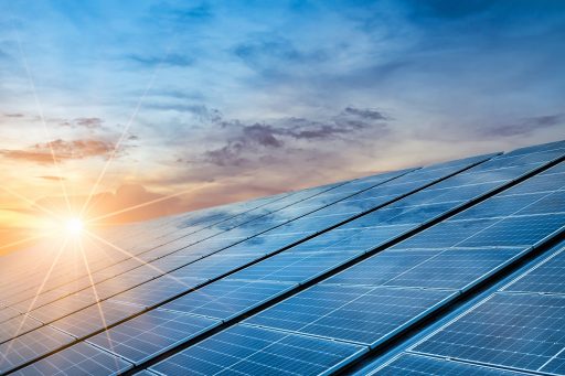 Pannelli fotovoltaici di cui si occupa il PdL Aree idonee della Lombardia