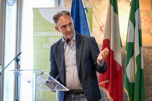 L'assessore all’Agricoltura, Sovranità alimentare e Foreste di Regione Lombardia, Alessandro Beduschi, interviene durante la sesta tappa del tour istituzionale 'Lombardia Protagonista. Qui Puoi' focalizzato sui distretti economici di Mantova.