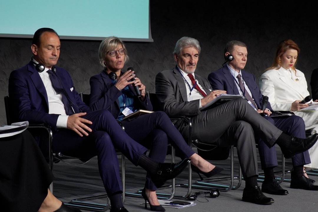 Regione Lombardia in campo per la ricostruzione dell’Ucraina: in foto il sottosegretario alle Relazioni Internazionale, Raffaele Cattaneo, presente all’evento di Verona