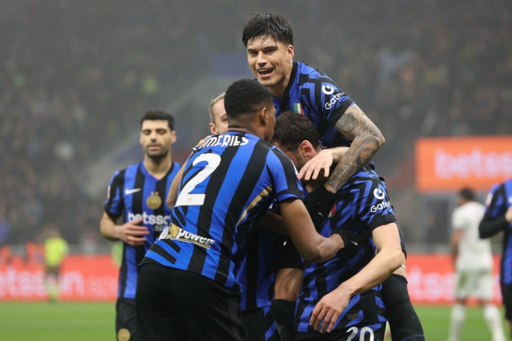 Inter- Barcellona, giocatori nerazzurri esultano dopo un gol