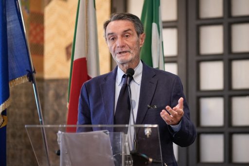 Il presidente di Regione Lombardia, Attilio Fontana, interviene durante la sesta tappa del tour istituzionale 'Lombardia Protagonista. Qui Puoi' focalizzato sui distretti economici di Mantova.