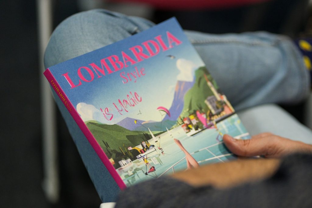 Immagine di una rivista Lombardia Style. Utilizzata per articolo sui nuovi fondi del bando Lombardia Style