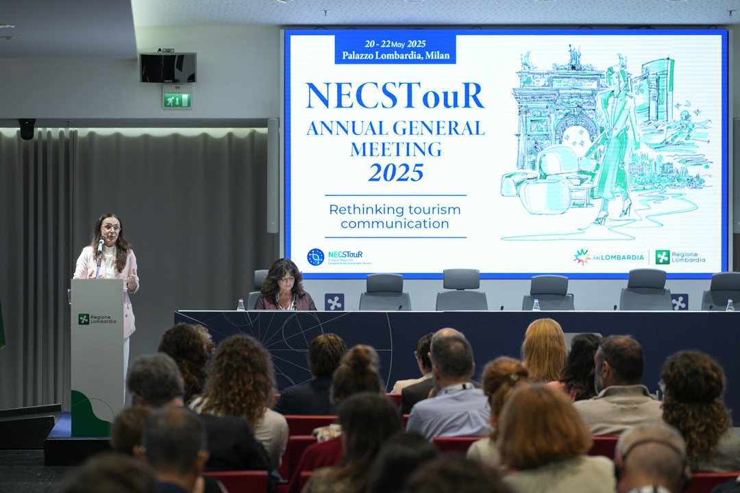 L’assessore alla Moda di Regione Lombardia, Barbara Mazzali, intervenuto nel corso della giornata conclusiva dell'Assemblea Generale 2025 di NECSTouR
