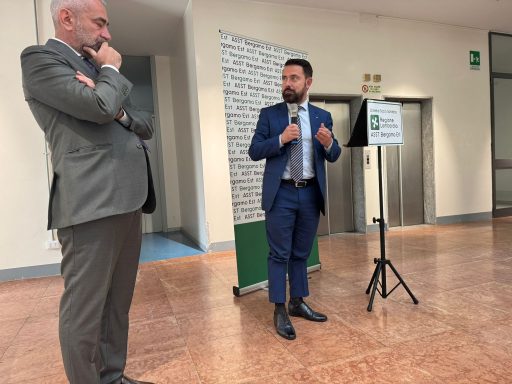 L'assessore regionale alla Casa e Housing sociale, Paolo Franco, è intervenuto all'inaugurazione della casa di Comunità di Seriate