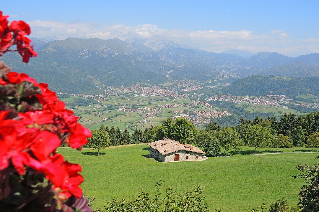 Rovetta è il Comune capofila dell'Accordo della Regione Lombardia con le municipalità dell'altopiano della Presolana per la Strategia di sviluppo locale delle Valli Prealpine