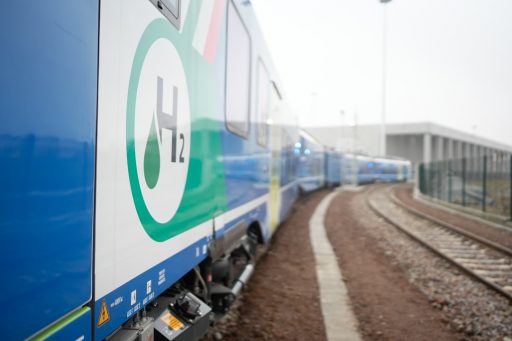 Treno a idrogeno, uno dei progetti che in Lombardia usano la fonte green