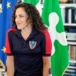 Federica Brignone a Palazzo Lombardia alla consegna del premio Rosa Camuna 2025: ora è tornata sugli sci ed ha così mantenuto la promessa