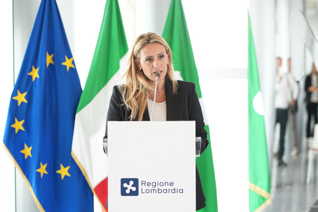 In foto l’assessore regionale alla Cultura, Francesca Caruso, protagonista del bando di Regione Lombardia per le bande musicali