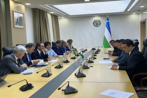 Fontana Guidesi e Cattaneo al tavolo della missione di Regione Lombardia in Uzbekistan