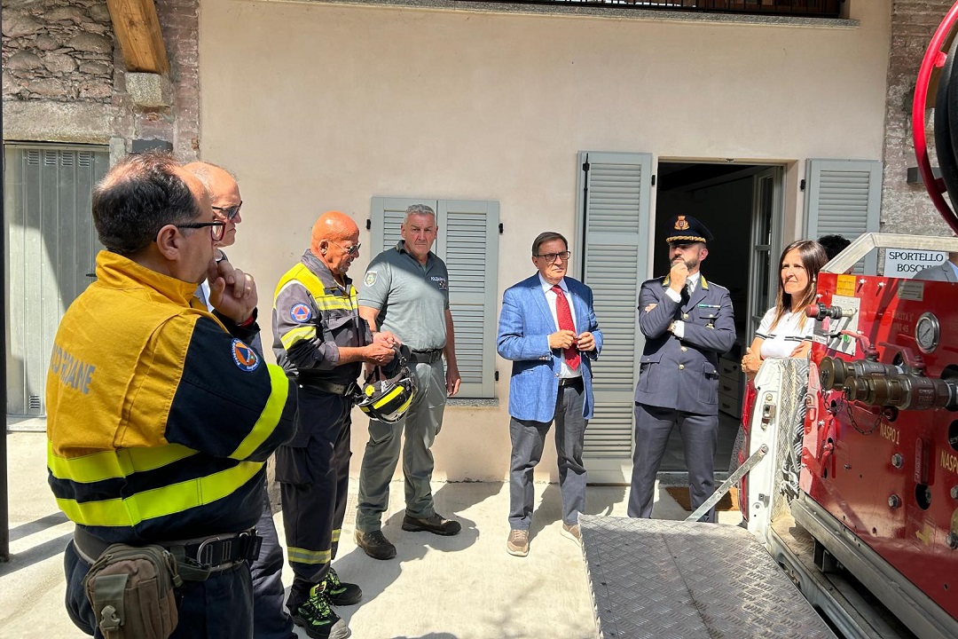 L’assessore regionale alla Sicurezza in visita a Cantù e Fino Mornasco per il riutilizzo di beni confiscati alla criminalità