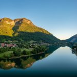 Panoramica del Lago d'Endine. Tra Regione Lombardia e Comune di Endine Gaiano sottoscritto Accordo, nei progetti per le Valli Prealpine, per la Strategia di sviluppo locale