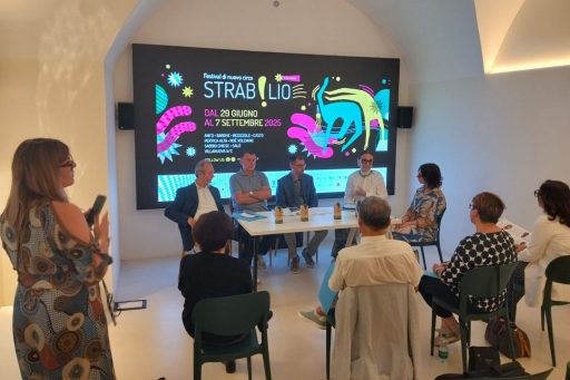 turismo Strabilio circo contemporaneo