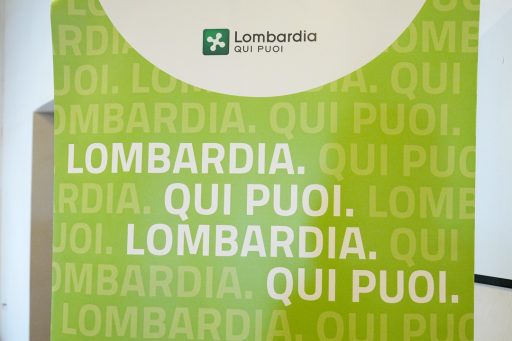 Panel del Tour istituzionale Qui Puoi. Foto utilizzata per la visita a Lodi a sostegno del sistema economico produttivo del territorio
