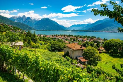 Una veduta del lago di Como da Domaso, località premiata per i suoi migliori campeggi