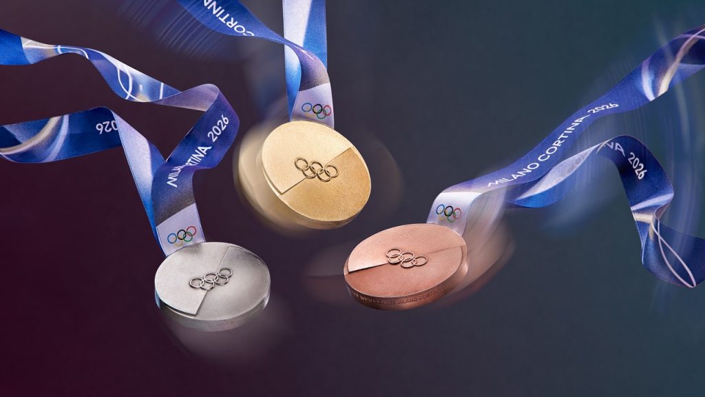 A Venezia la presentazione delle medaglie, nei tre metalli, oro, argento e bronzo, delle Olimpiadi invernali Milano-Cortina 2026.