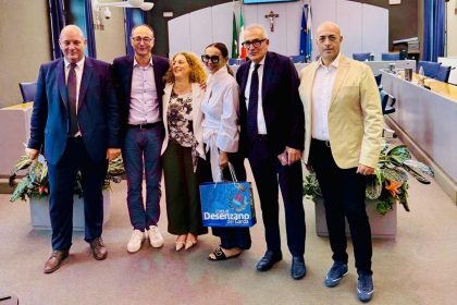 Tavolo di lavoro a Desenzano del Garda con Barbara Mazzali assessore al Turismo di Regione Lombardia per il progetto 'Garda Unico' sulla promozione e valorizzazione del turismo con un unico marchio.